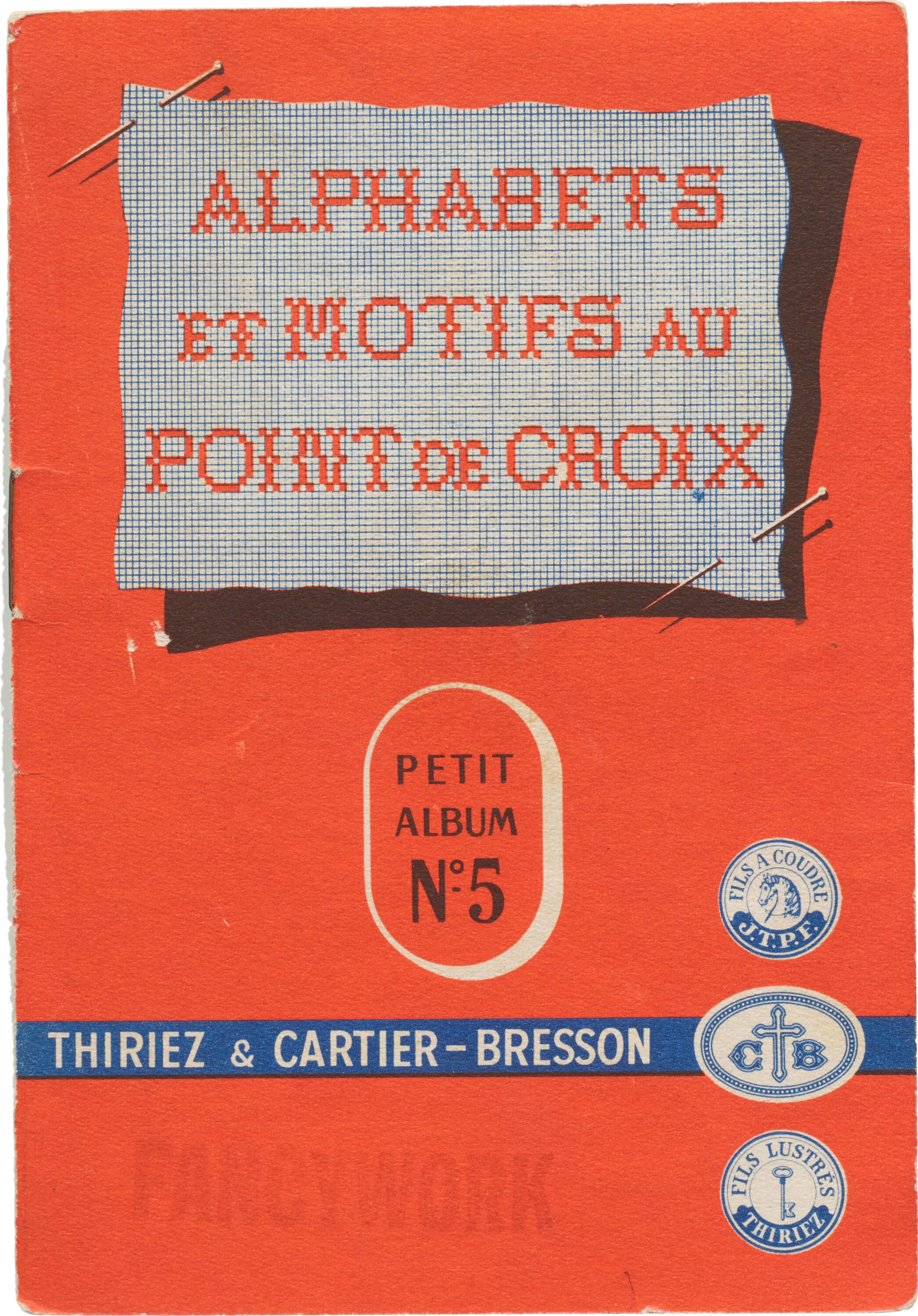 Cover for Alphabets Et Motifs Au Point De Croix.
